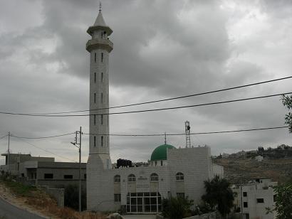 مسجد فاطمه الزهرا، واقع در جنوب طولکرم، فلسطین